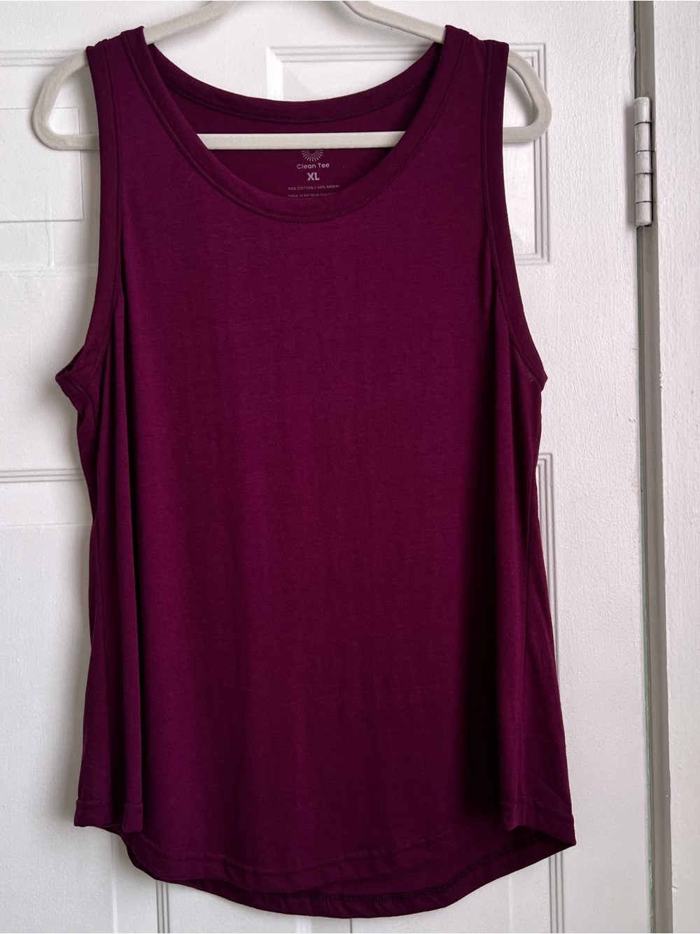 Clean Tee Women's Flowy Tank Top - Berry